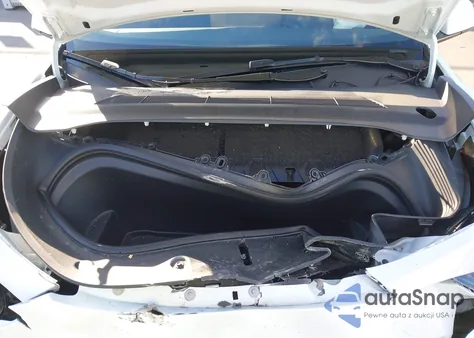 2025 Tesla Model Y Long Range Dual Motor Rear-Wheel Drive z USA, uszkodzony, nr VIN 7SAYGDED4SF281065